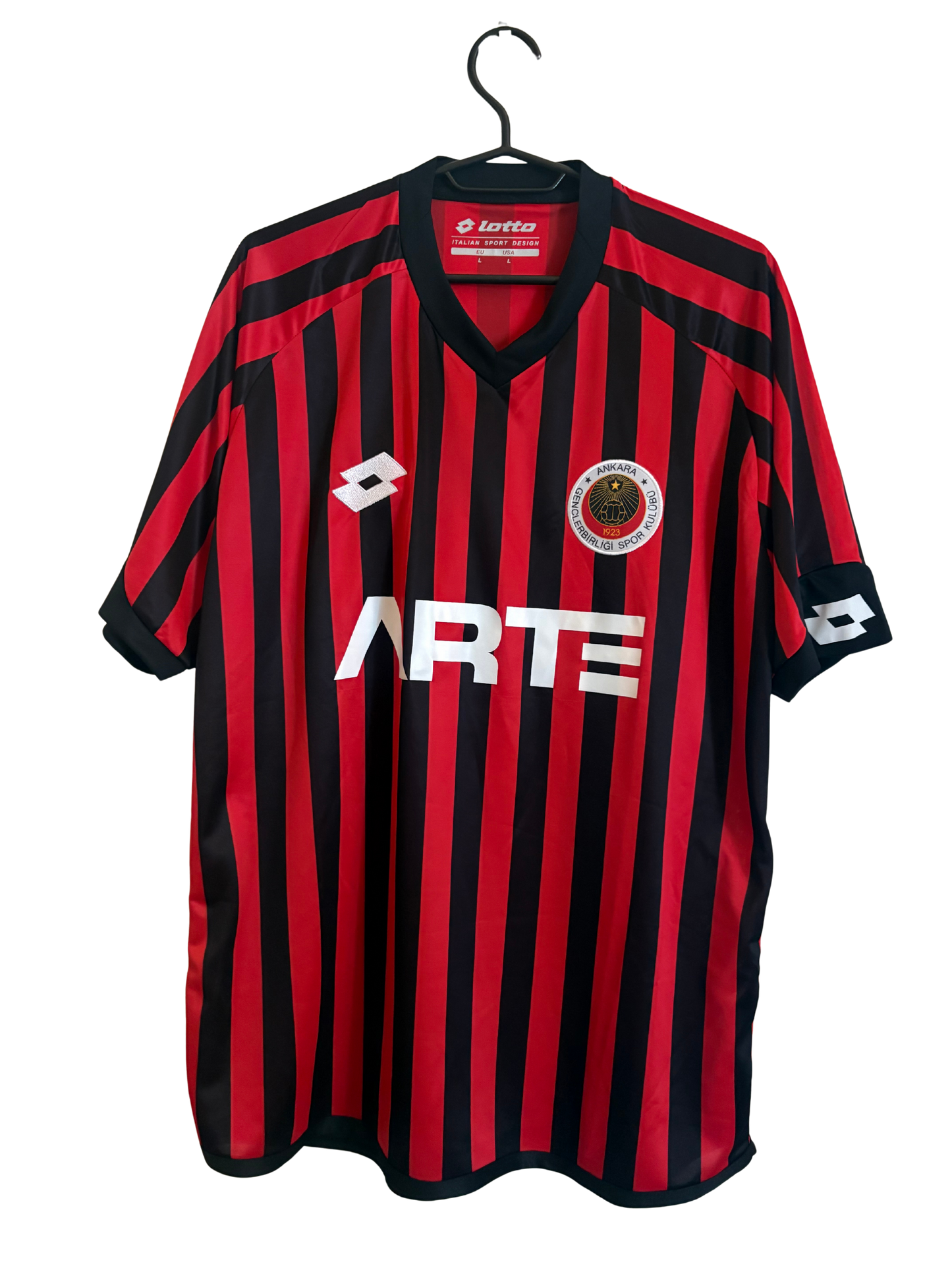 Gençlerbirliği 2016/17 Hjemme